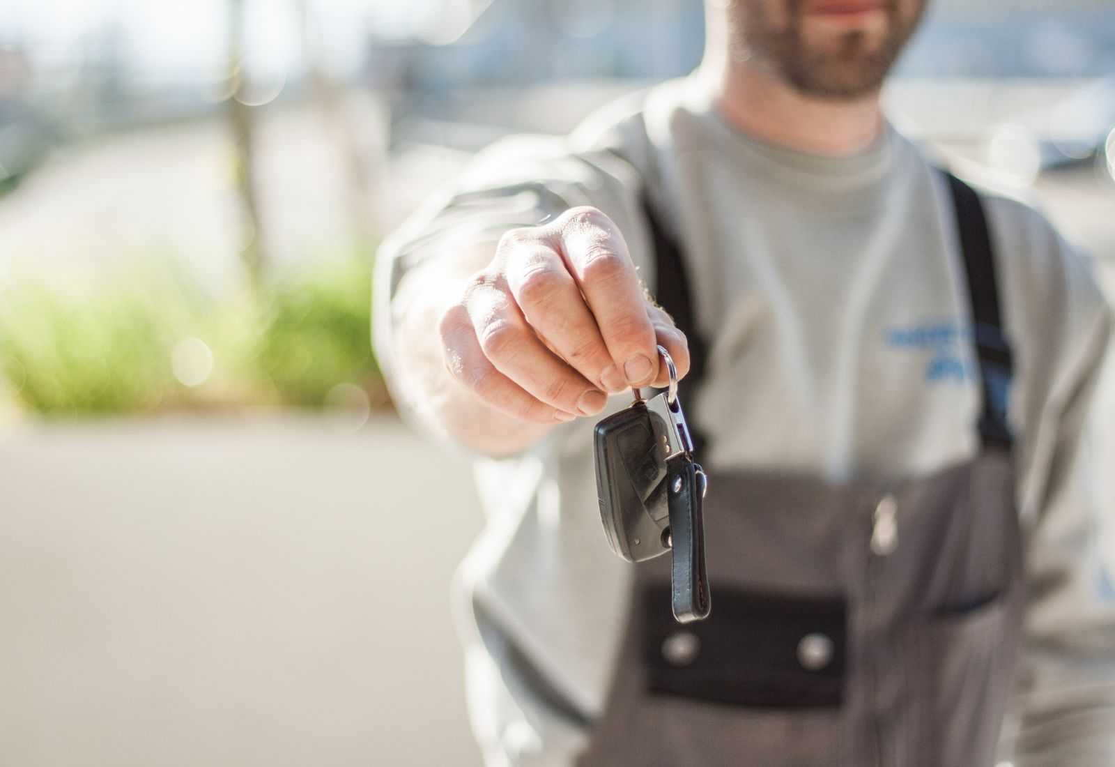 Cała prawda o produktach dodatkowych w leasingu – czy to naciąganie na kasę?